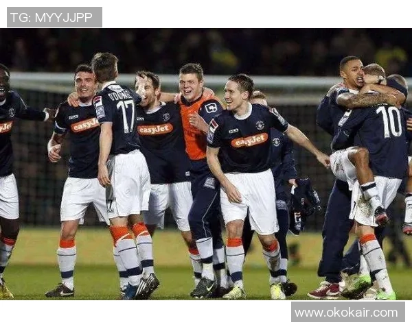 谢周三与卢顿的激烈对决谁能在这场较量中笑到最后 谢周三与卢顿的激烈对决谁能在这场较量中笑到最后