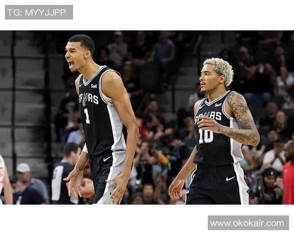 马刺对阵火箭精彩对决解说员深入分析比赛亮点与战术策略